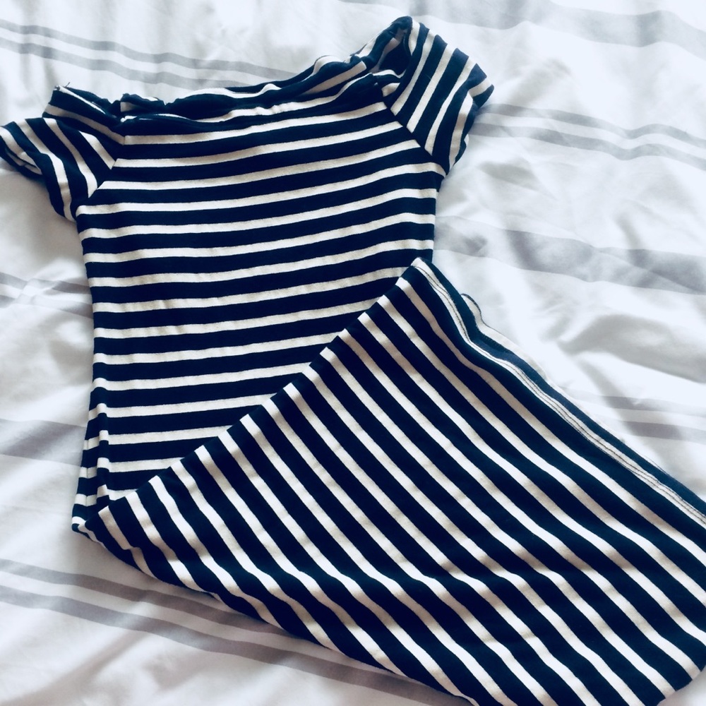 Lord and Taylor bodycon dress XS great condition - Picture 2 of 6